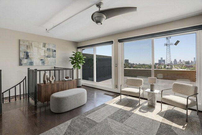 Foto del edificio - 6533 E Jefferson Ave