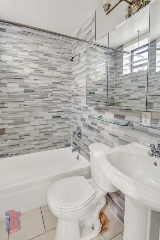 Foto del edificio - 416 E 13th St