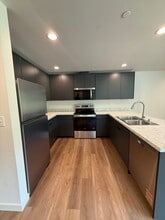 Building Photo - 705 W Lake Samish Dr