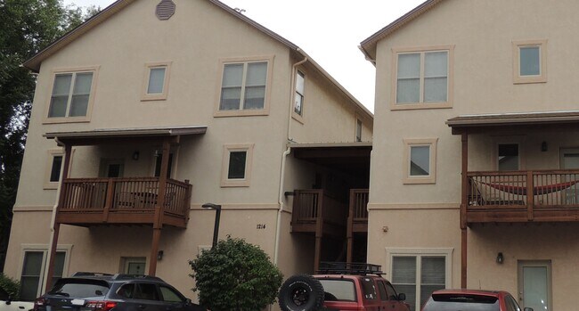 Foto del edificio - 1214 Walnut Ave