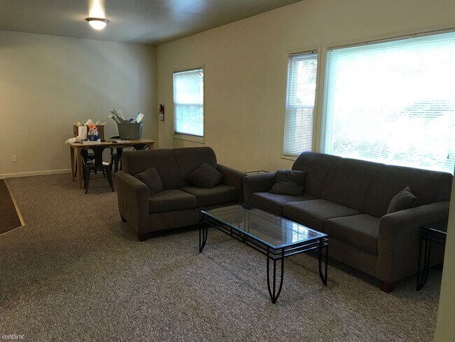 Foto del edificio - 4 br, 2 bath House - 1417 Broadway St Apt ...