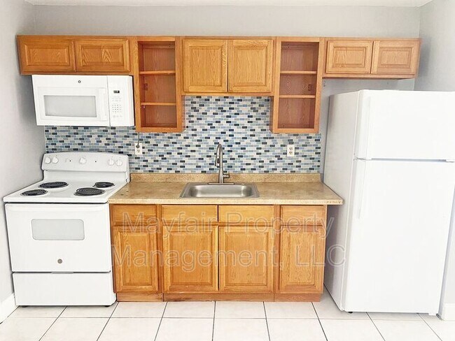 Foto del edificio - 111 NW 32nd Ave