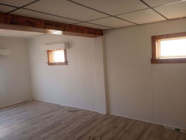 Foto del edificio - 311 Lloyd St