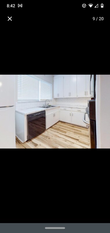 Foto del edificio - 1025 Louise Ln