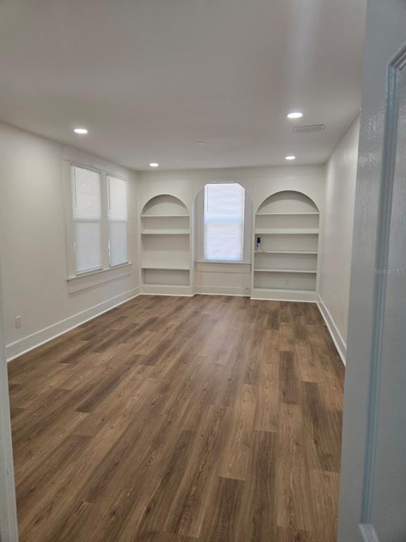 Foto del edificio - 709 E James St