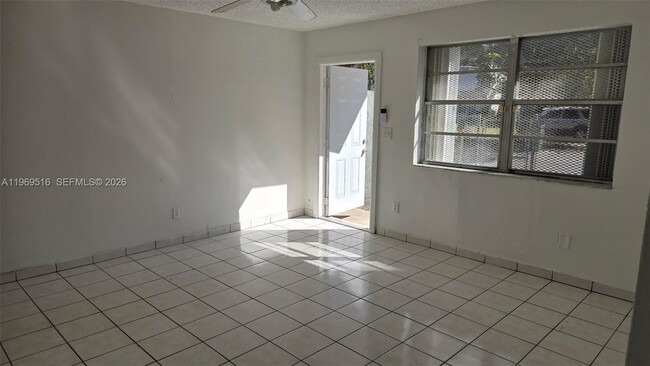 Building Photo - 28152 SW 153rd Ave