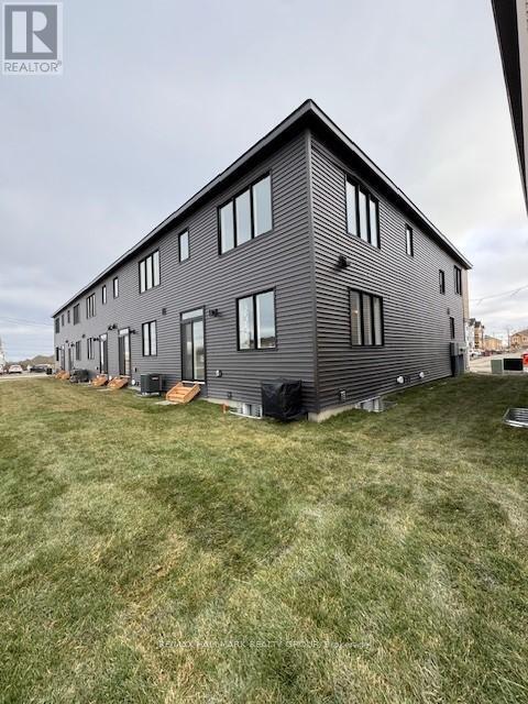 Photo du bâtiment - 521 Galanthus Walk