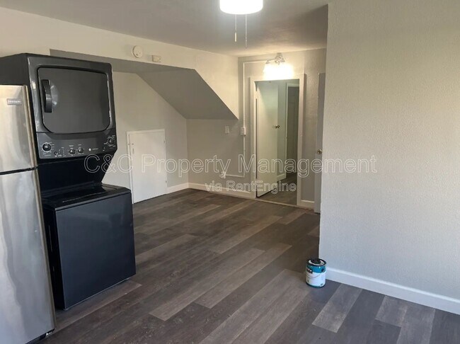 Foto del edificio - 1140 West St