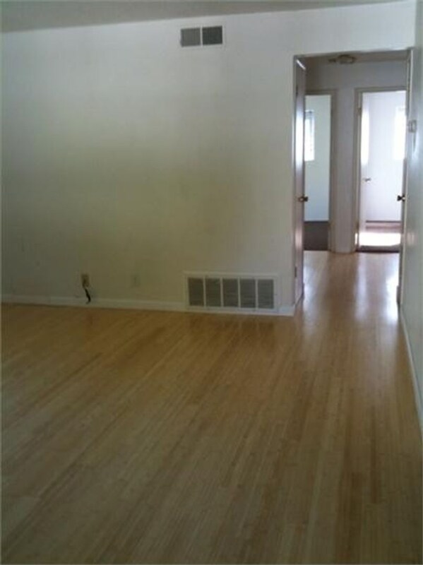 Foto del edificio - 630 W 4th St