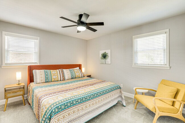 Building Photo - 7012 Terrace Dr