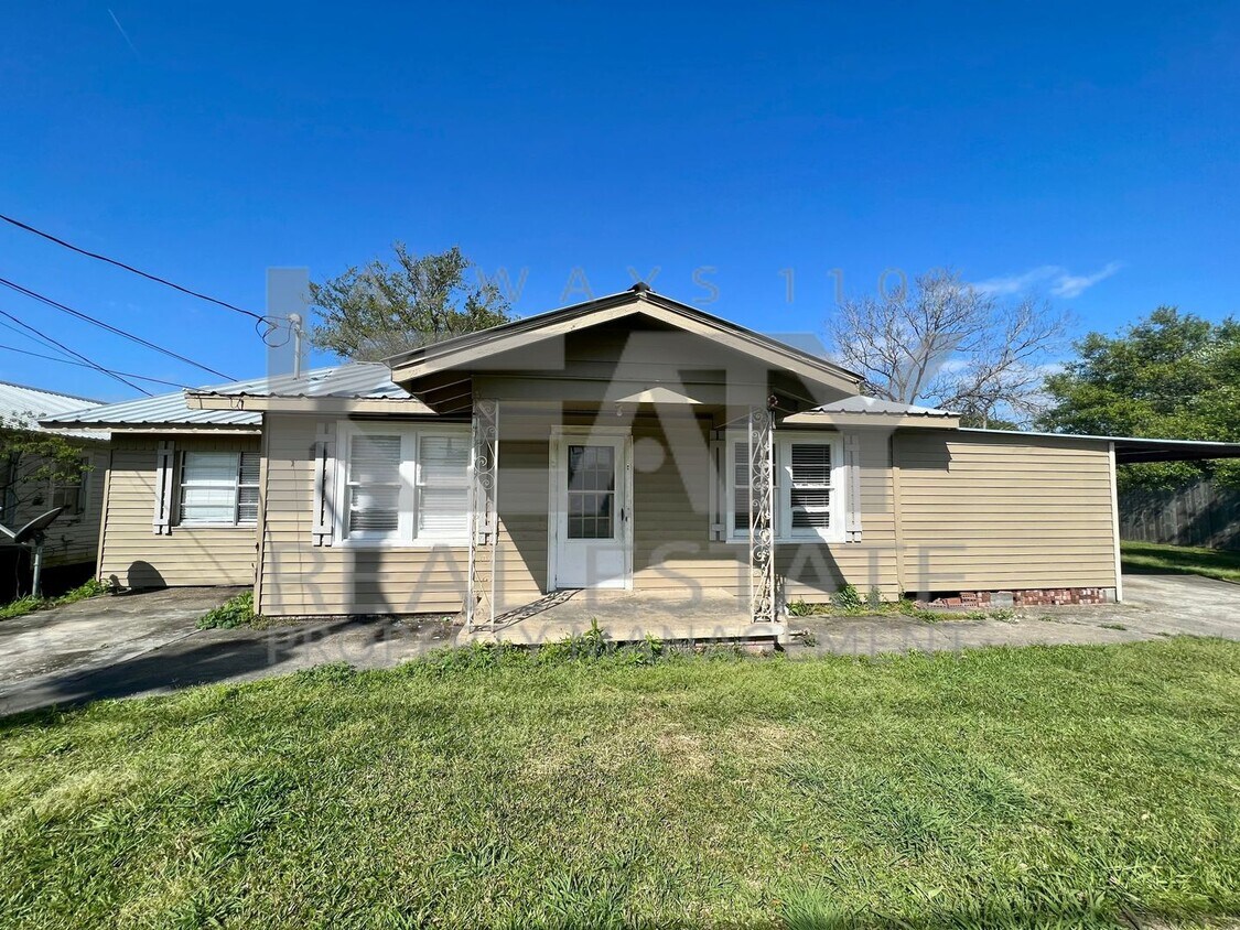 Foto principal - 3 Bedroom Home In Lafayette!