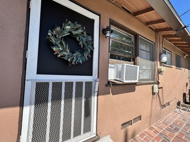 Building Photo - 2245 Orange Grove Ave