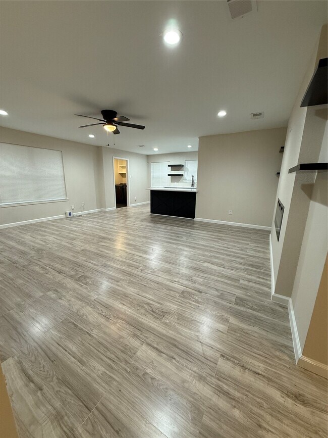 Foto del edificio - 4747 Clover St