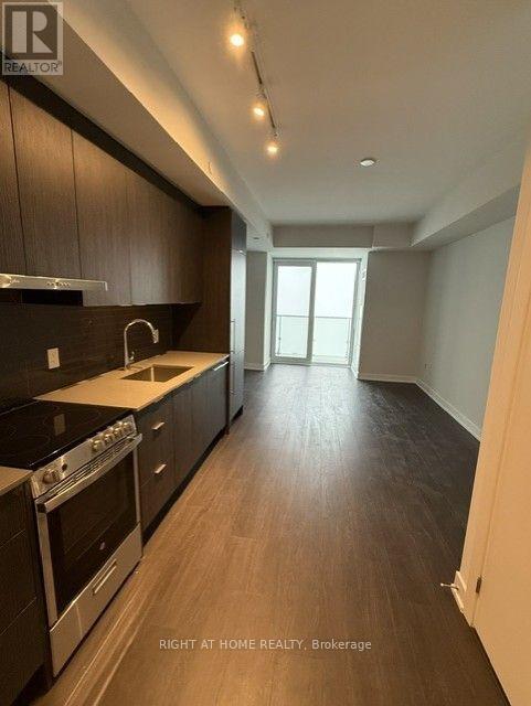 Building Photo - 430 Square One Dr