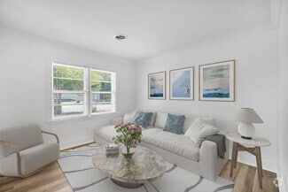 Living Room - Lander Retreat