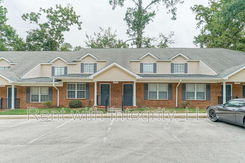 Primary Photo - 241 Dixie Dr