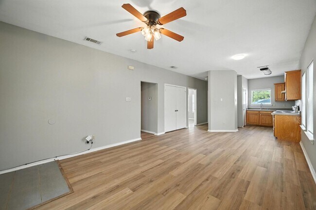 Foto del edificio - Cozy 2 Bed 1 Bath Duplex in Little Elm!
