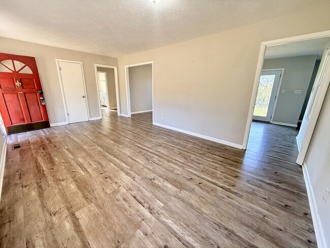 Foto del edificio - 1576 Hobbs Island Rd SE