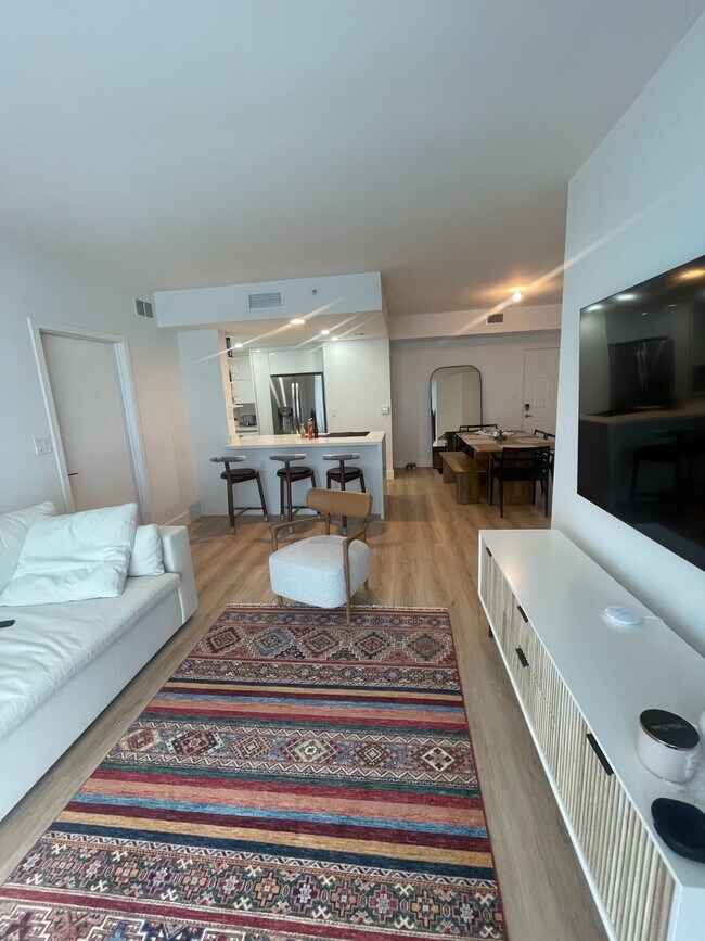 Foto del edificio - 275 NE 18th St