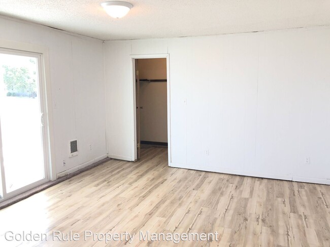 Foto del edificio - 3 br, 2 bath House - 28 E Ave D