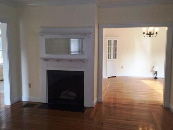 Foto del edificio - 49 Billerica Ave