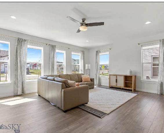 Building Photo - 5565 Westmorland Dr