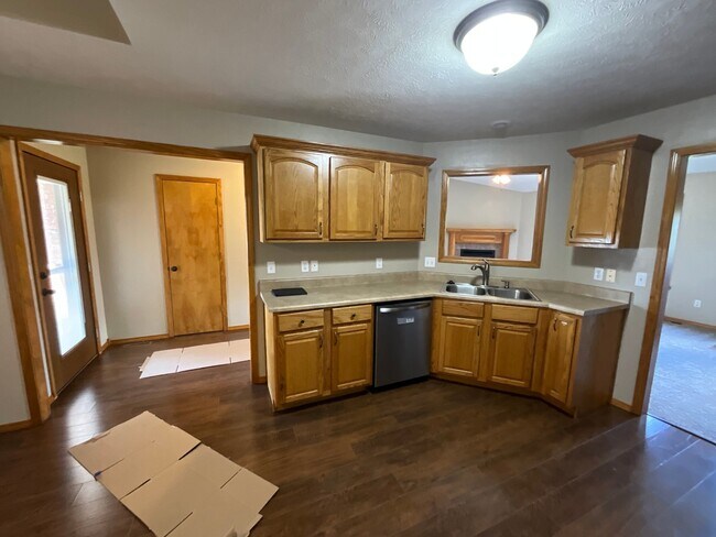 Foto del edificio - 740 Jefferson Ct