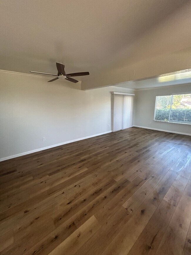 Foto del edificio - Spacious and lovely 2 bedroom 2 bath Condo...