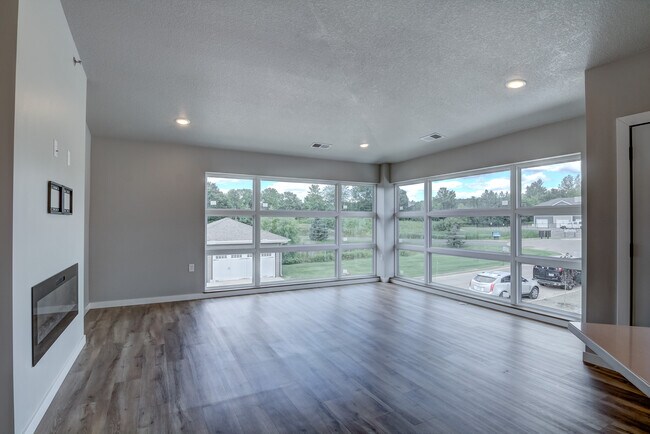 Foto del edificio - 4223 Jeffers Rd