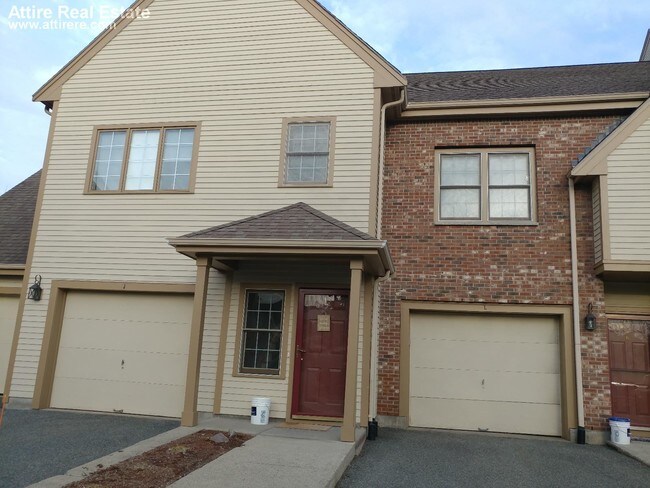Building Photo - 117 Revere St