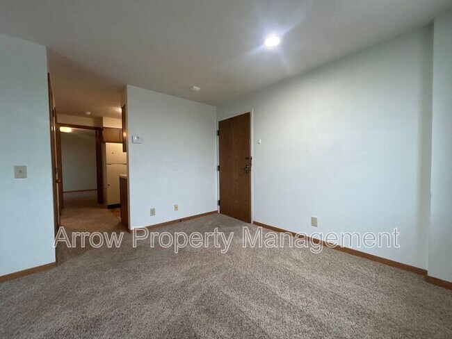 Foto del edificio - 208 E 5th St