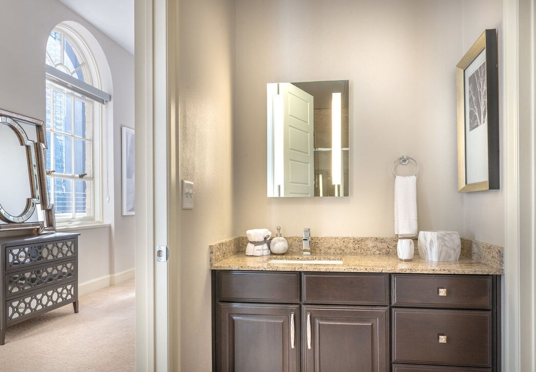 Foto principal - 412 N Ervay-162.75