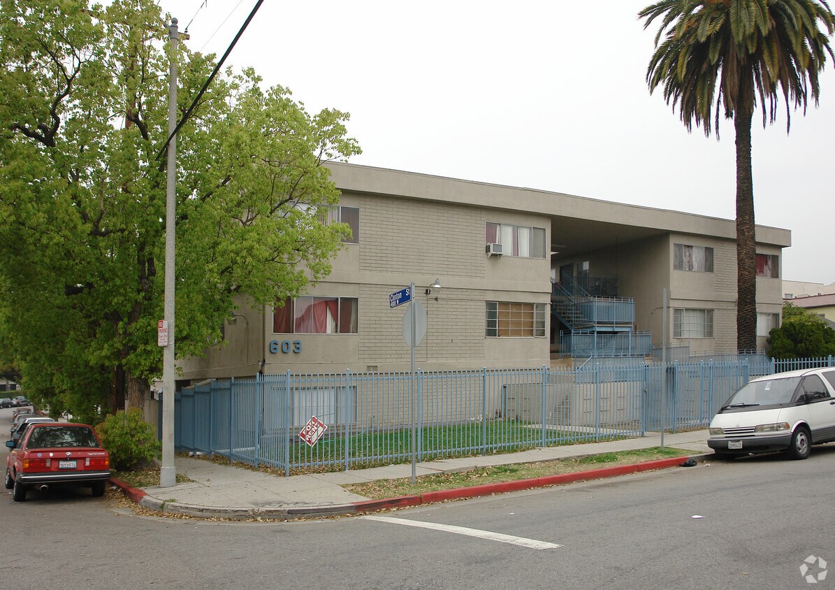 Primary Photo - 603 N New Hampshire Ave