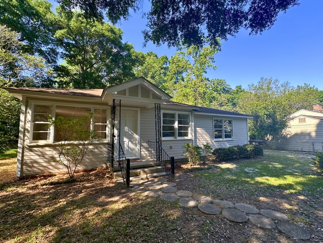 Building Photo - 5207 Azalea Cir S