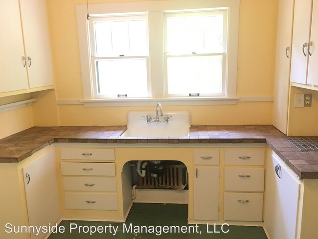Building Photo - 3 br, 3 bath House - 765 13th Street