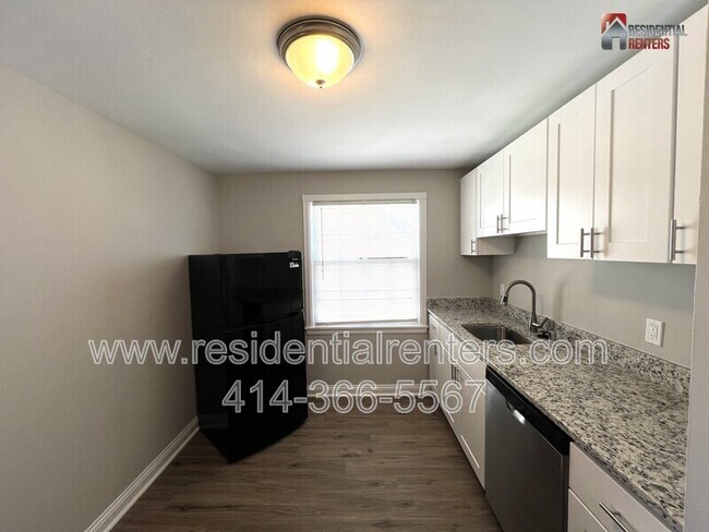 Foto del edificio - 2238 S 82nd St