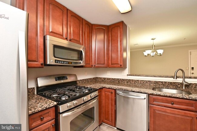 Building Photo - 1061 Gardenview Loop