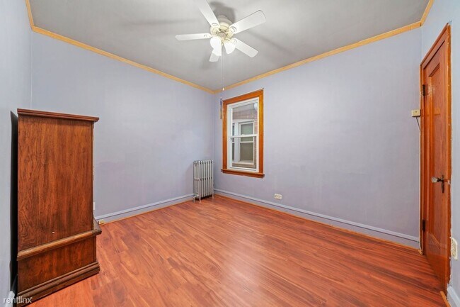 Building Photo - 4 br, 2 bath House - 6241 S Kolin Ave