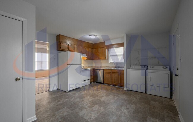 Foto del edificio - 407 S Merritt Mill Rd