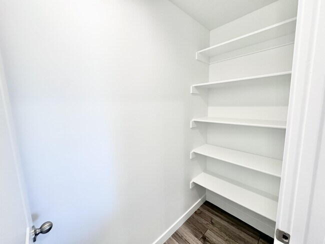Foto del edificio - 1438 W 3600 S St