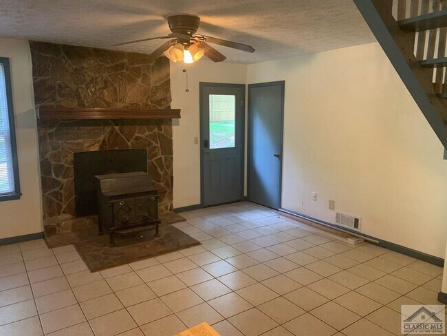 Foto del edificio - 510 Rustwood Dr