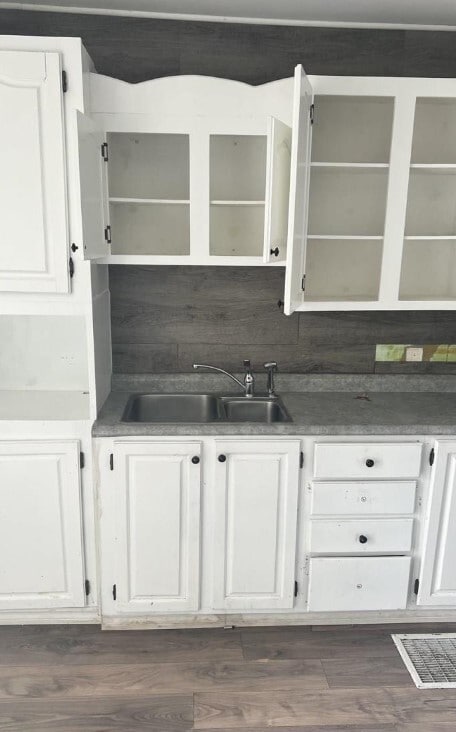 Photo du bâtiment - Spacious 1 Bed / 1 Bath Unit | $1749/month - Utilities + Parking Included