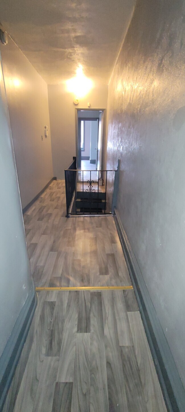 Foto del edificio - 635 S 60th St