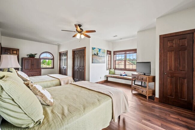 Building Photo - 473 Cuscowilla Dr