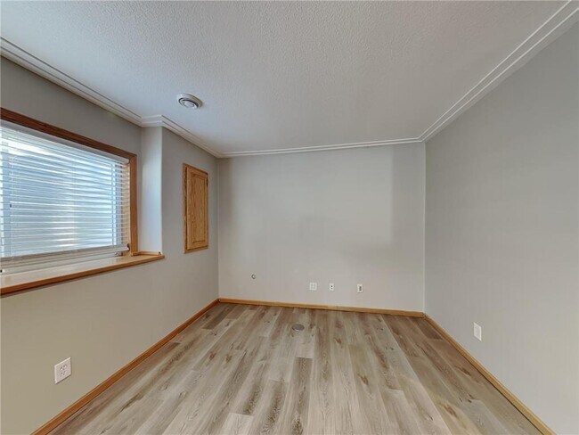 Foto del edificio - 1909 135th Ave NW