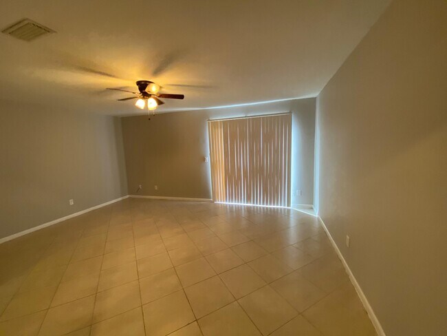Building Photo - 5057 Breckenridge Pl