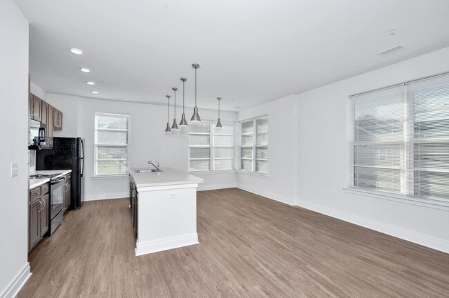 Building Photo - Eastbrooke Apartments