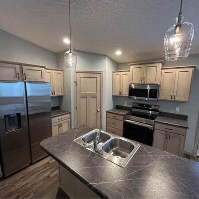 Building Photo - 9715 W Liam St. Sioux Falls, SD