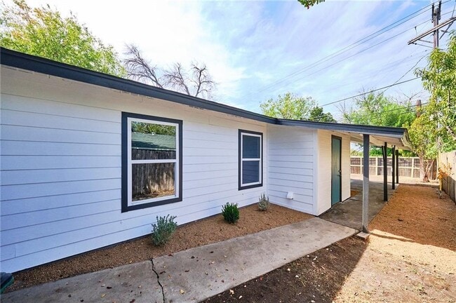 Foto del edificio - 8602 Fireside Dr
