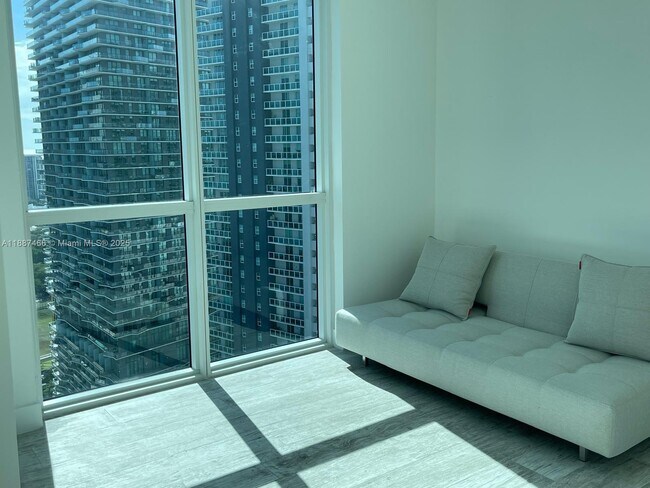 Foto del edificio - 1080 Brickell Ave